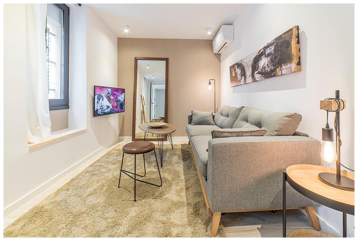 Apartamentos Madrid Rio ภายนอก รูปภาพ