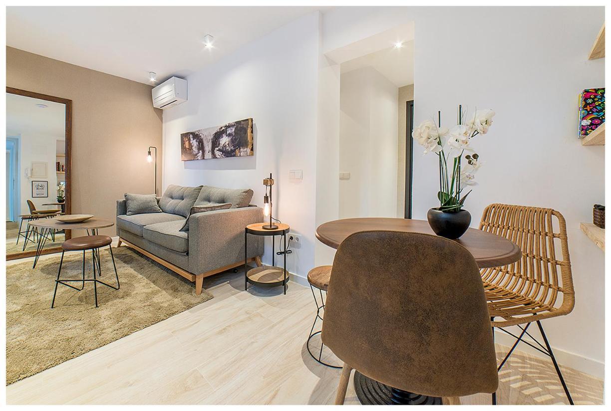 Apartamentos Madrid Rio ภายนอก รูปภาพ