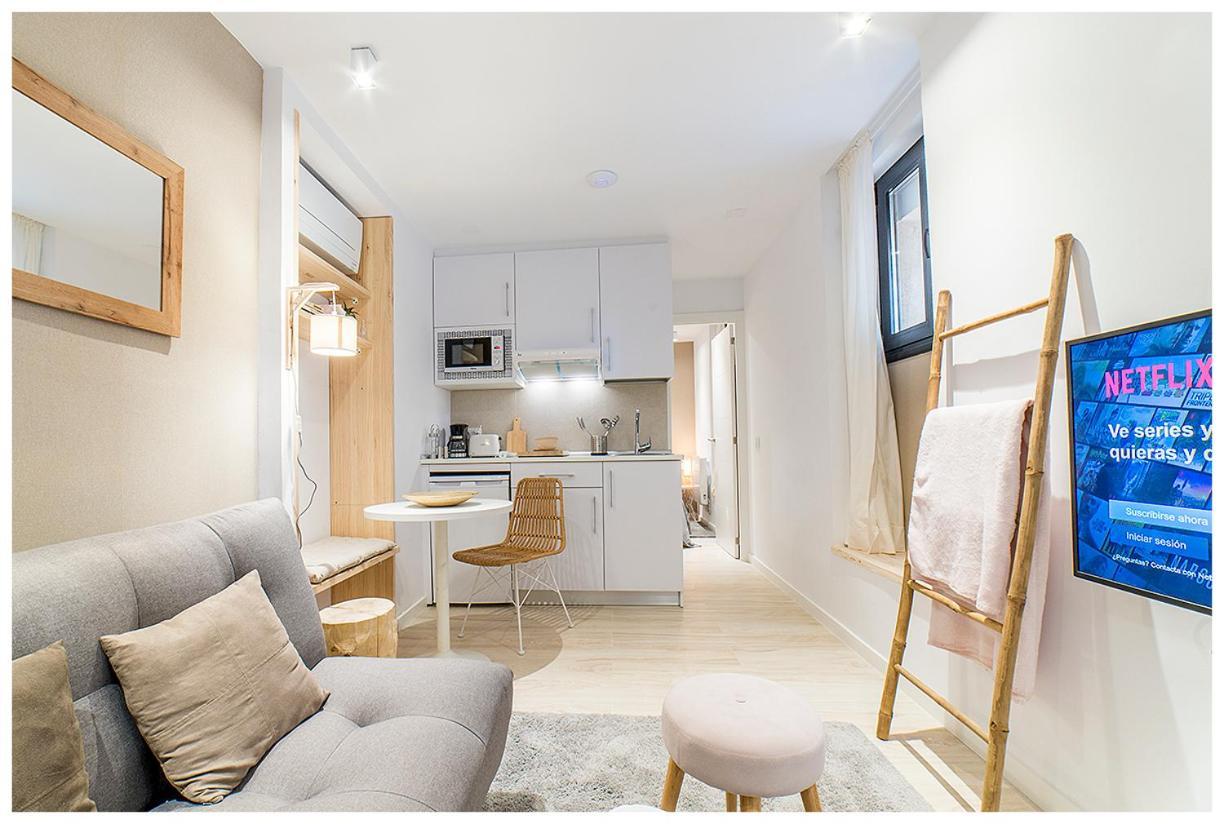 Apartamentos Madrid Rio ภายนอก รูปภาพ