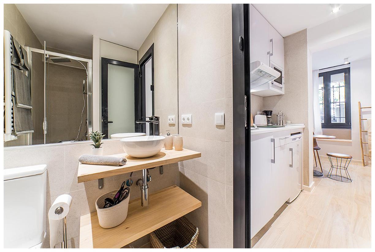 Apartamentos Madrid Rio ภายนอก รูปภาพ