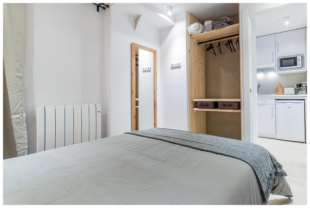 Apartamentos Madrid Rio ภายนอก รูปภาพ