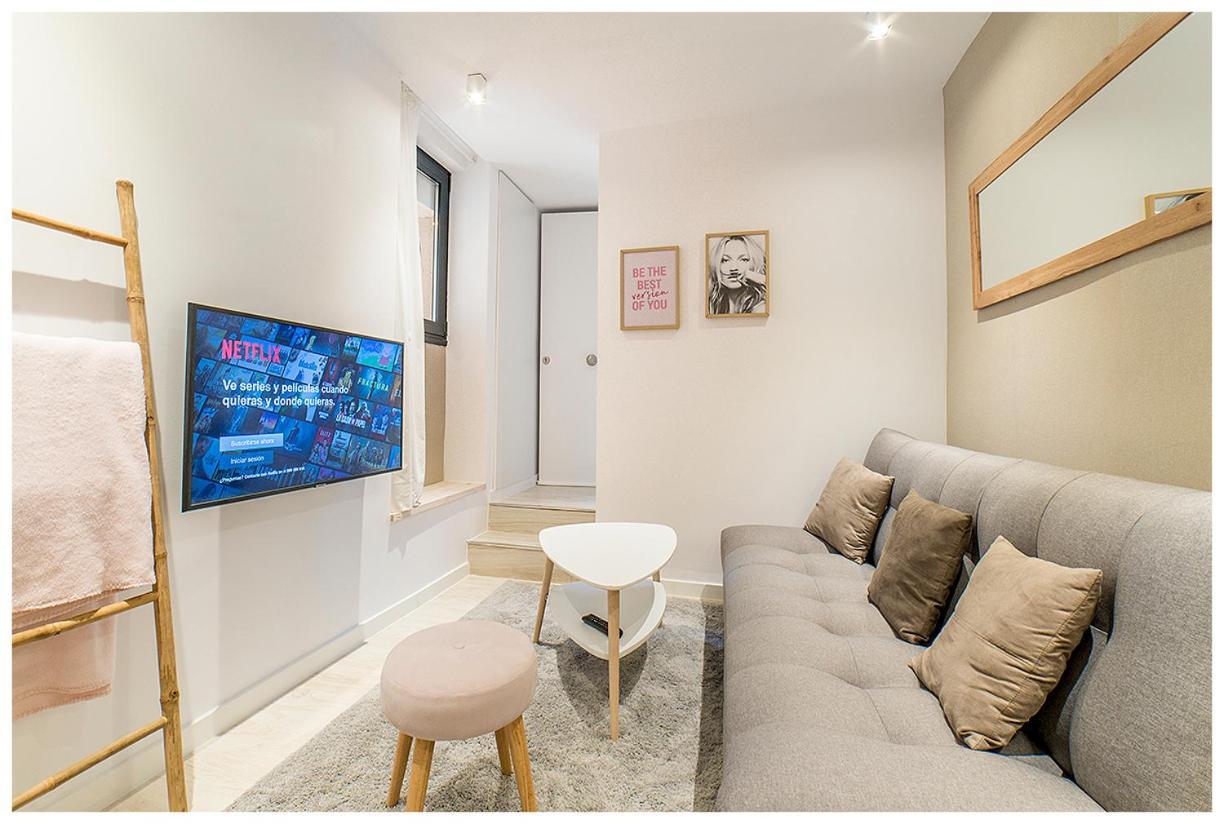 Apartamentos Madrid Rio ภายนอก รูปภาพ
