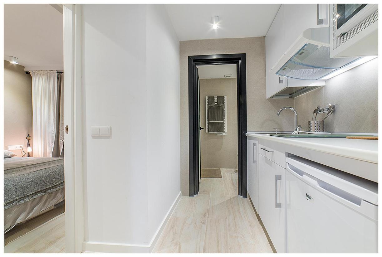 Apartamentos Madrid Rio ภายนอก รูปภาพ